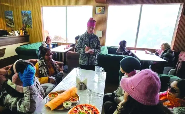 Indian Army facilitates women led cafe at 13,000 ft