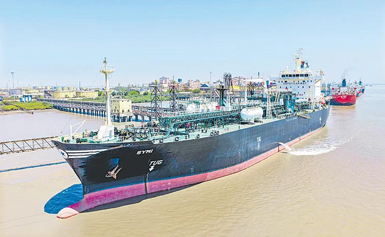 LPG tanker carrying 20,000 tonnes of fuel safely reaches Kandla port