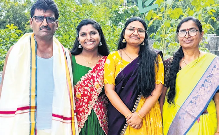 Nalgonda Navya Reddy Dead In USA Road Accident