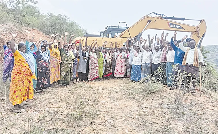మంత్రి కుటుంబం కంపెనీ కోసం.. మా గ్రామాలు నాశనం కావాలా?