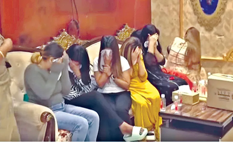  స్పా ముసుగులో వ్యభిచార 