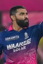 IPL 2026: Ravindra Jadeja and Kuldeep Yadav share fun moment during DC vs RR