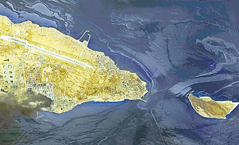 show Iran war oil spill on Persian Gulf island3