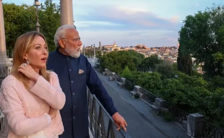 Melodi reunion PM Modi Italy Meloni break internet with stunning Rome pictures3