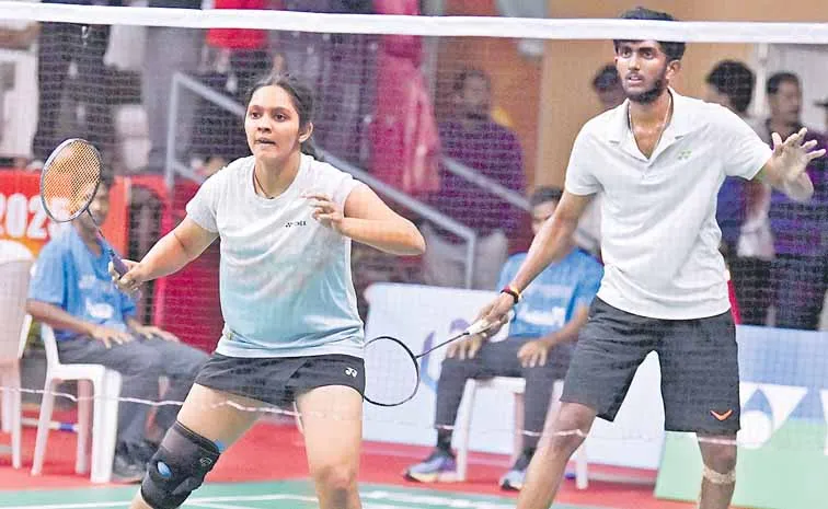 Satwik and Radhika pair up for the main draw4