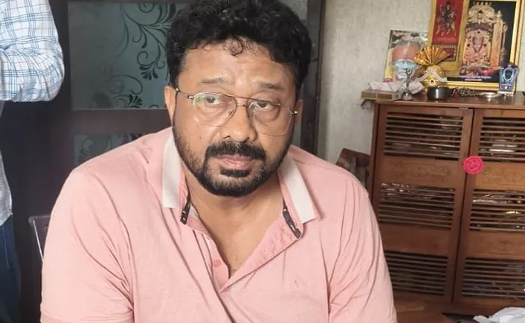ACB Raids On Deputy Collector Vamshi Mohan Houses