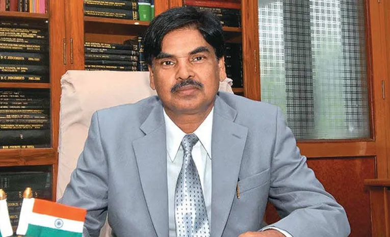 కోర్టుల్లో 40% లాయర్లు ఫేక్‌!