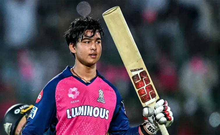చరిత్రకు అడుగు దూరంలో వైభవ్‌ సూర్యవంశీ