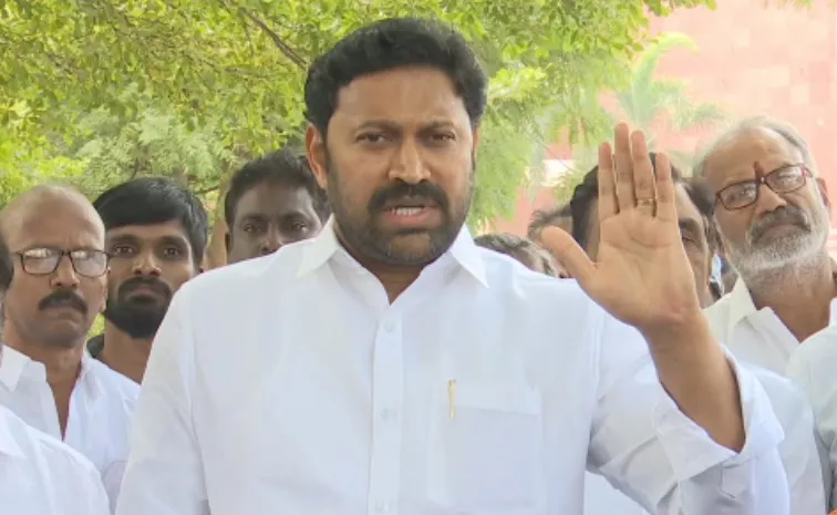 MP YS Avinash Reddy Strong Warning to Btech Ravi