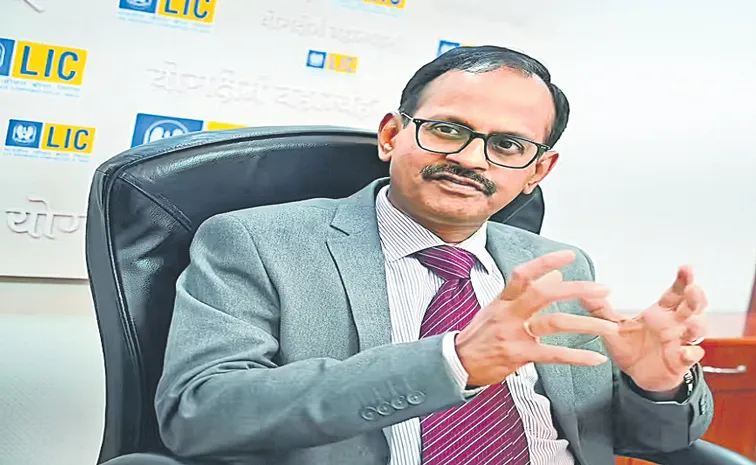 Insurance sector may face impact if West Asia crisis Says LIC Chief