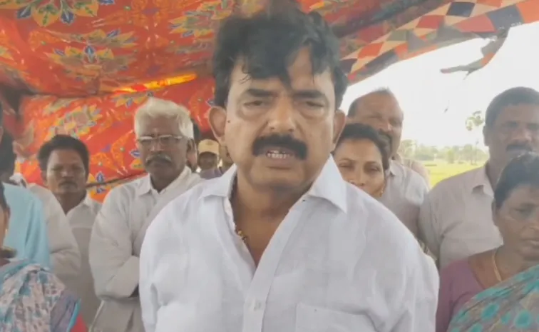 ప్రభుత్వమే ఆ పొలాలకు నష్టపరిహారం ఇవ్వాలి: పేర్ని నాని
