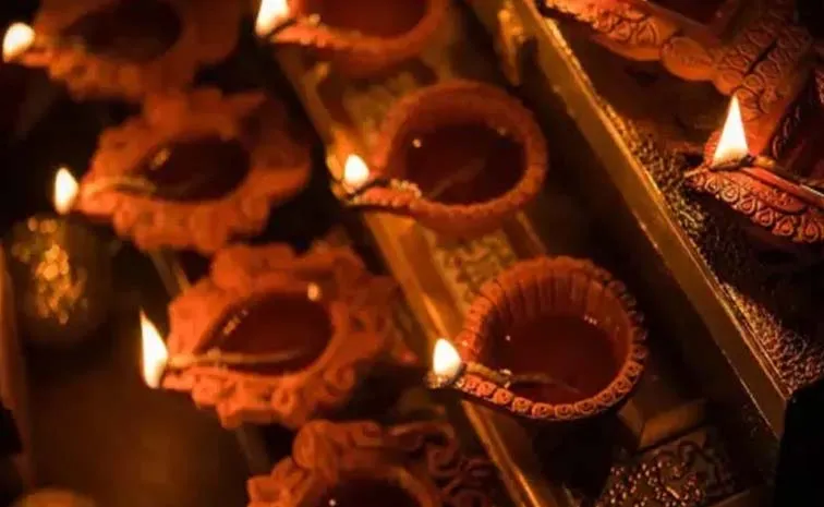 Praises Of The Gods On Certain Days Weeks And Festivals
