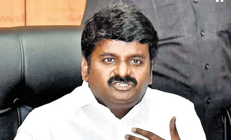 AIADMK Vijayabaskar says he will announce his  political move soon