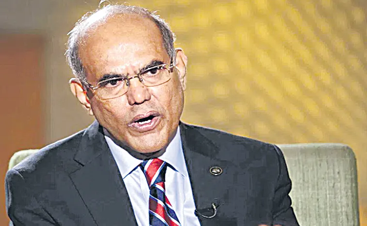 Former RBI Governor Duvvuri Subbarao Urges RBI to Let Rupee Weaken