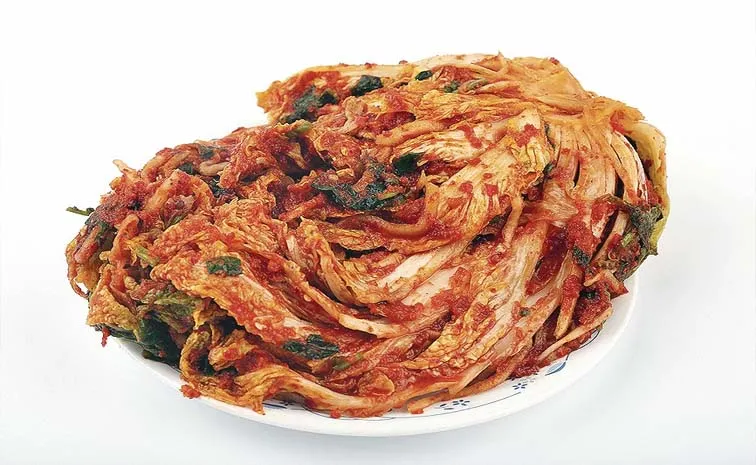 Using Kimchi Dish To Remove Microplastic Particles