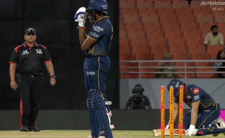 Sai Sudharsan throws his bat onto the stumps, out hit-wicket in Qualifier 22