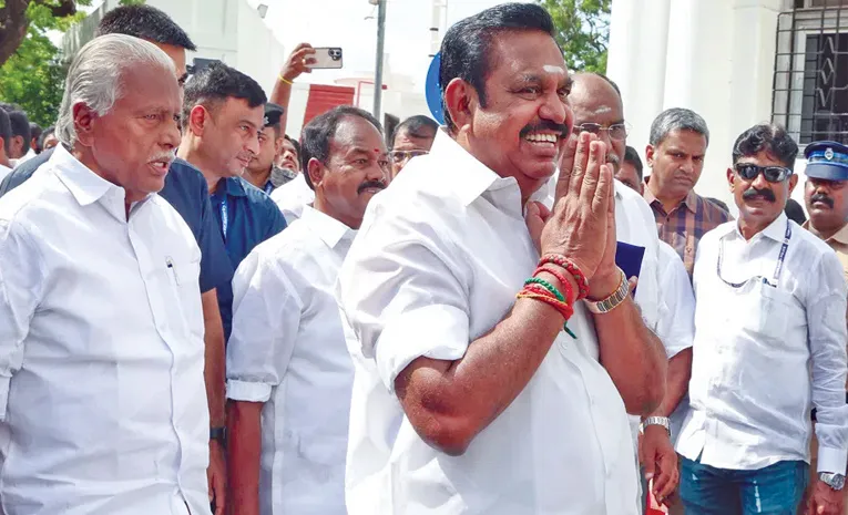 15 ఏళ్ల బంగ్లాకు గుడ్‌బై.. కొత్త ఇంట్లోకి ఎడప్పడి!