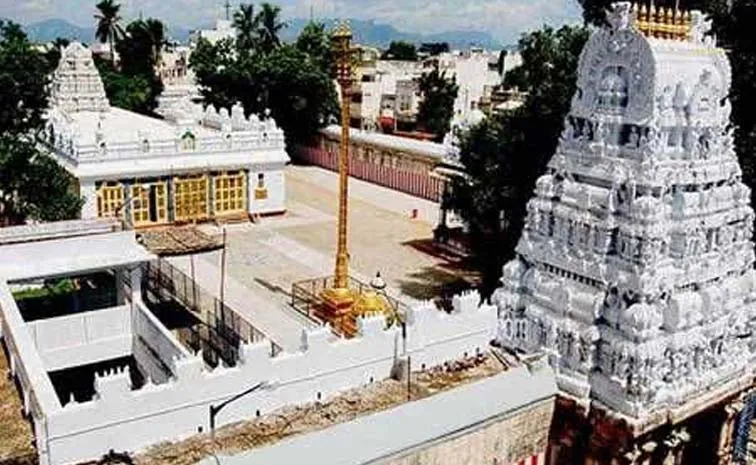 శ్రీ కోదండరామాలయంలో ఆధ్యాత్మిక వైభవం.
