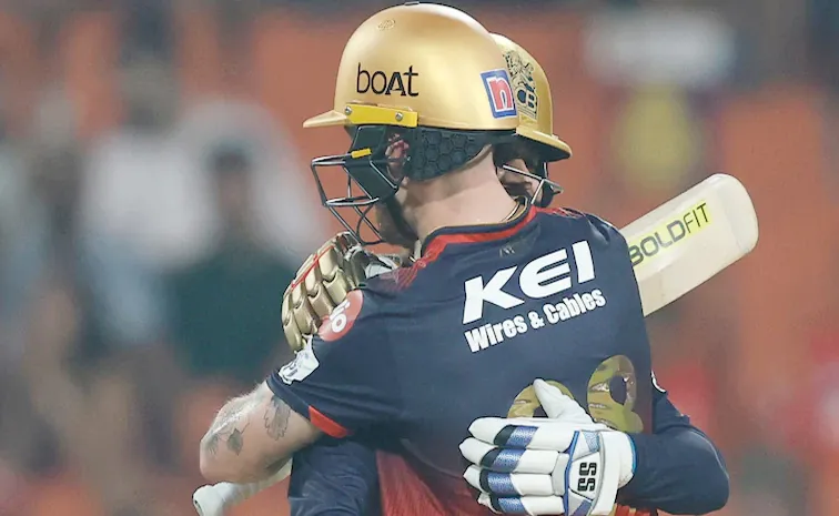 ఆర్సీబీకి షాక్‌!.. స్వదేశానికి విధ్వంసకర వీరుడు!