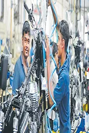  India HSBC Manufacturing PMI came in at 54. 7 in April 2026
