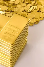 Gold Climbs Over 3 Percent As Middle East Peace Hopes Drag Down Dollar and Oil