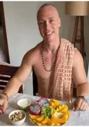 bodybuilder from Israel living in India for 17 years shares his breakfast 