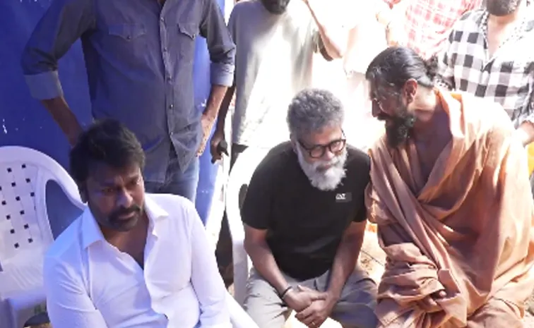 Megastar Chiranjeevi at Peddi Movie Shooting Sets video Goes Viral