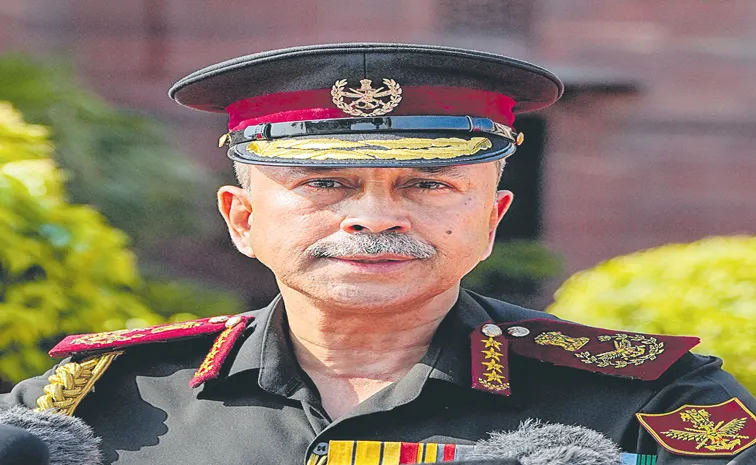 సీడీఎస్‌గా బాధ్యతలు చేపట్టిన రాజా సుబ్రమణి 
