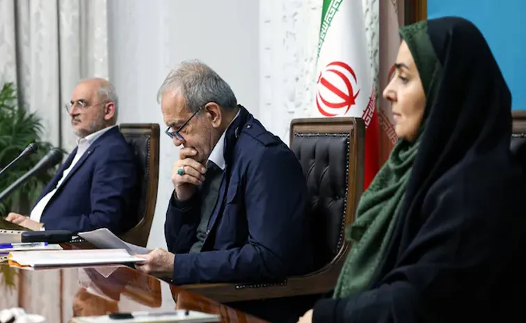 Iranian President Masoud Pezeshkian really offer to quit