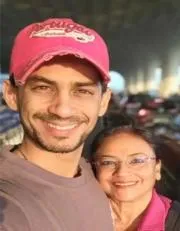 Mothers special journey with her two pilot sons wins hearts online