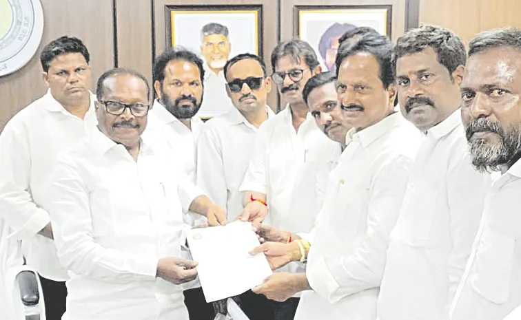 YSRTUC President Goutham Reddy fires on Chandrababu over RTC assets