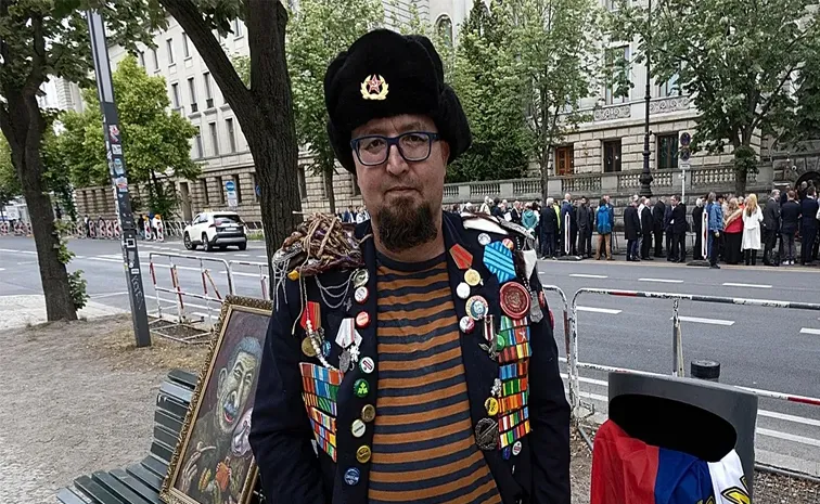 Russian artist and Putin critic shot dead in Poland