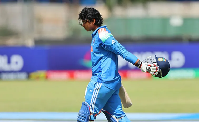 Vaibhav Sooryavanshi survives 0 Out Or Not Out Umpiring Controversy Video