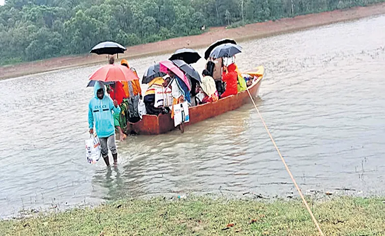 Perilous journey on country boats