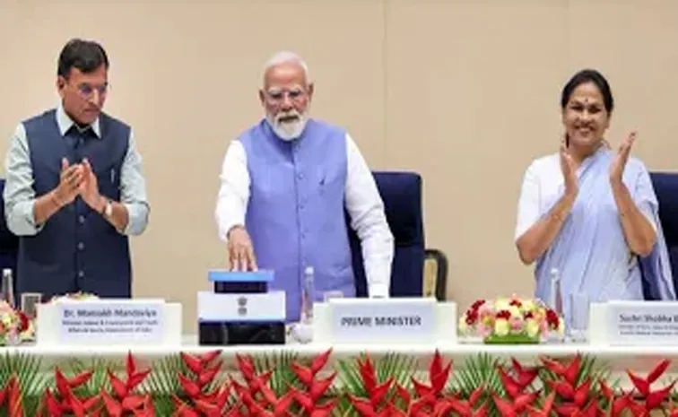 PM Modi Says 70 Lakh Jobs Created Under PM-VBRY So Far