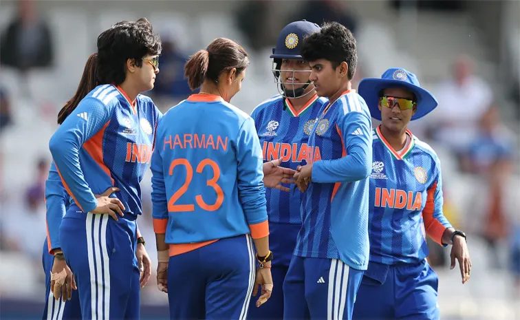 India gifts Marizanne Kapp And South Africa win with poor catching