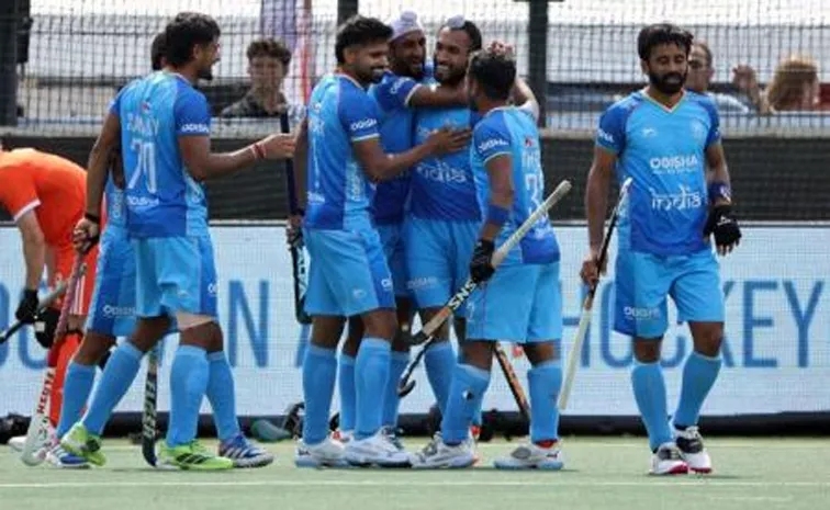 Indian Mens Hockey Team defeats Netherlands