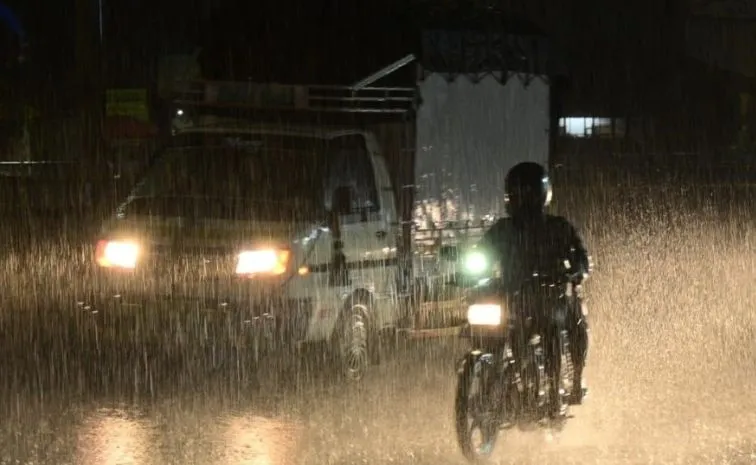Midnight Downpour in Hyderabad Nizamabad  