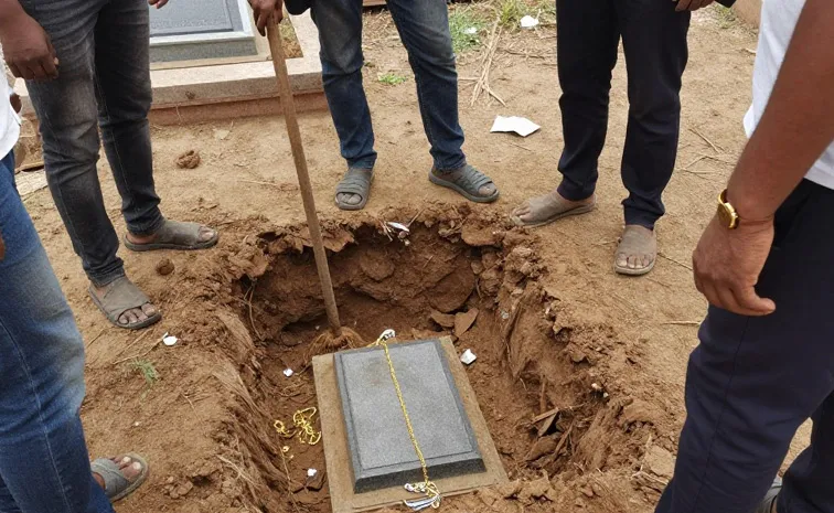 Grave Robbery in Coimbatore Fish Sellers Body Exhumed Gold Chain Stolen