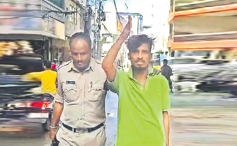 'నన్ను జైలుకు పంపించండి..' హోటల్‌లో రౌడీ షీటర్ బీభత్సం!