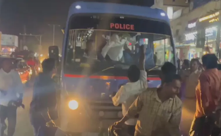 Tdp Goons Attempt To Attack Ysrcp Leader Devabhaktuni Chakravarthy