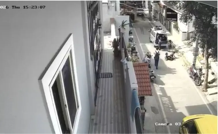  Five schoolchildren were thrown out of a moving private school van