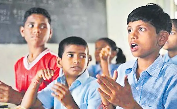 నిశ్శబ్దపు చీకటిలో ఆశాకిరణం