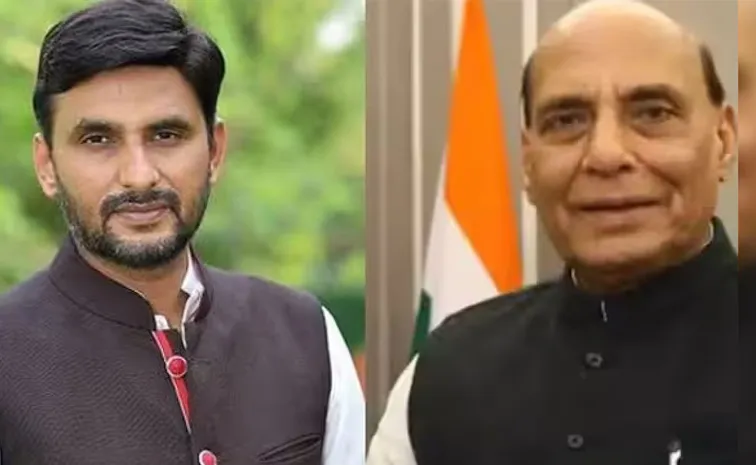 బీజేపీ కీలక పదవిలో రాజ్‌నాథ్ చిన్న కుమారుడు