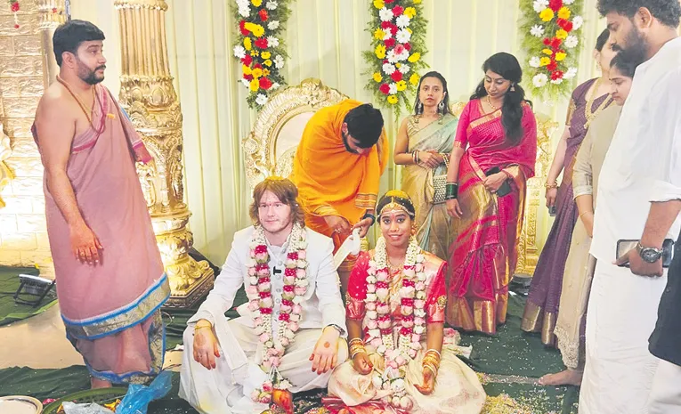 Telangana Girl Married the Americanin boy Telugu Style