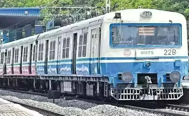 ఏ రైలు ఎప్పుడొచ్చేనో!