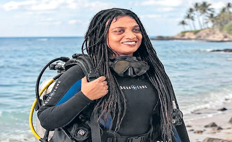 Athulya Bellgand is a India first woman commercial scuba diver