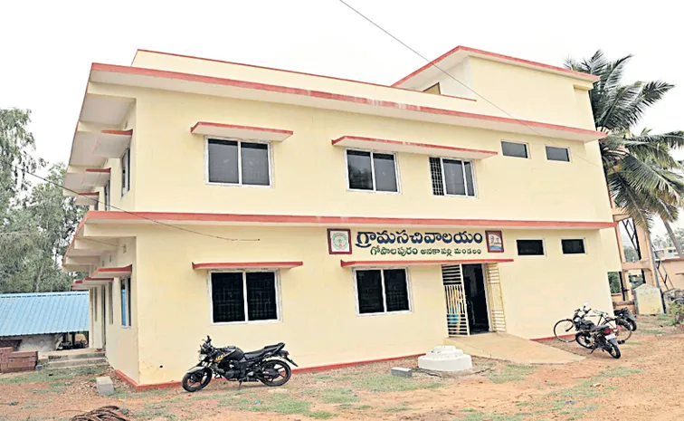 Harassment of Grade-4 and 5 Secretariat Secretaries
