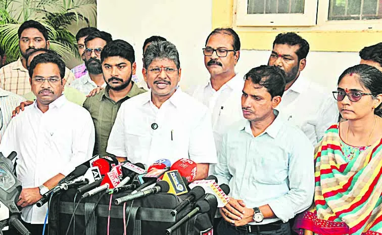 రెండేళ్లయినా డీఏ, ఐఆర్‌ ఊసేలేదు