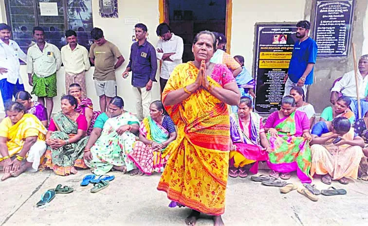 పవన్‌ వస్తే ఏదో జరుగుతుందనుకున్నాం
